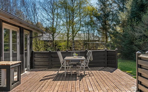 Hughlek - from the Sea: Meubilair, Hout, Interieur Ontwerp, Flooring, Verdieping, Stoel, Kamer, Plafond, Woonkamer, Appartement