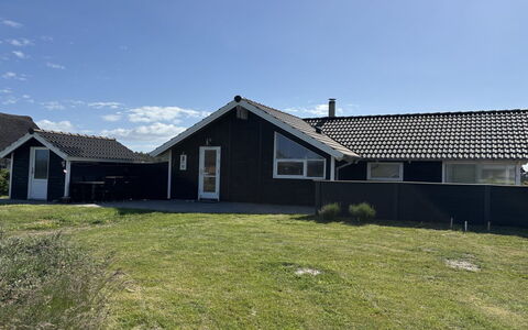 Bryngeir - 100M from the Sea: Blauw, Verblijf, Huis, Huis, Boerderij, Landgoed, Siding