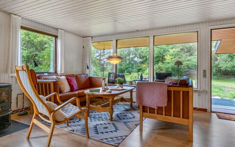 Wenche - 840M from the Sea: Interieur Ontwerp, Meubilair, Flooring, Hout, Verdieping, Plafond, Woonkamer, Bankstel, Huis, Kamer