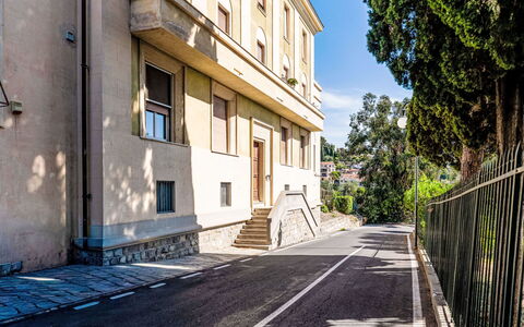 Casa del Mare: Muur, Architectuur, Woongebied, Buurt, Huis, Appartement, Voorstad, Balkon