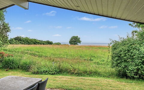 Sigbrit - 100M from the Sea: Dak, Huis, Huis, Verblijf, Siding, Landgoed, Oprit, Garden Gebouwen, Werf, Schuur