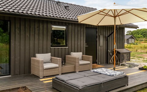 Jelisaveta - 45Km from the Sea: Verblijf, Backyard, Werf, Garden Gebouwen, Schuur, Siding, Buitenmeubels, Blokhut, Outdoor Structuur, Keet