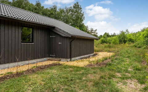 Jelisaveta - 45Km from the Sea: Verblijf, Backyard, Werf, Garden Gebouwen, Schuur, Siding, Buitenmeubels, Blokhut, Outdoor Structuur, Keet