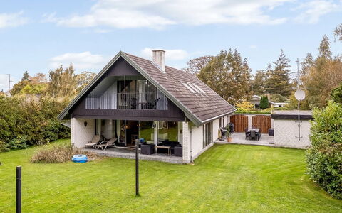 Gia - 500M from the Sea: Dak, Huis, Huis, Verblijf, Deur, Siding, Dek, Veranda, Plank, Hardwood
