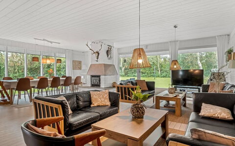Gia - 500M from the Sea: Dak, Huis, Huis, Verblijf, Deur, Siding, Dek, Veranda, Plank, Hardwood