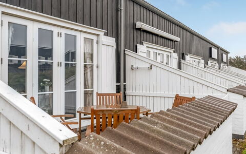 Benthe - 100M to the Fjord: Verblijf, Backyard, Werf, Garden Gebouwen, Schuur, Siding, Buitenmeubels, Blokhut, Outdoor Structuur, Keet