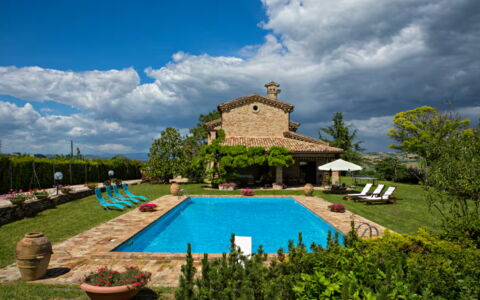 Villa Incanto: Landgoed, Zwembad, Tuin, Boerderij, Hacienda, Villa, Landscaping, Gazon, Werf