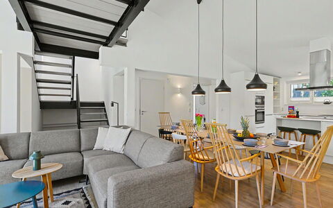 Seeufer Lodge: Meubilair, Interieur Ontwerp, Flooring, Muur, Hout, Bankstel, Plafond, Verdieping, Woonkamer, Lichte Inrichting