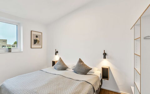 Dünenblick 165 (Seenähe): Interieur Ontwerp, Bed, Meubilair, Muur, Flooring, Slaapkamer, Verdieping, Plafond, Hout, Kamer