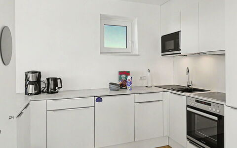 Penthouse Dümmerview: Keuken, Toestel Van De Keuken, Countertop, Interieur Ontwerp, Flooring, Major Appliance, Cabinetry, Plafond, Verdieping, Meubilair