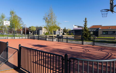 Penthouse Seeblick: Openbare Ruimte, Hek, Ijzer, Metaal, Schaduw, Pool, Home Schermen, Poort, Hekken, Gang