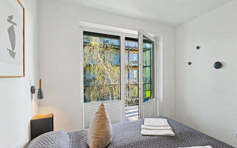 Seeflair: Interieur Ontwerp, Muur, Slaapkamer, Hout, Meubilair, Bed, Plafond, Verdieping, Huis, Bedding