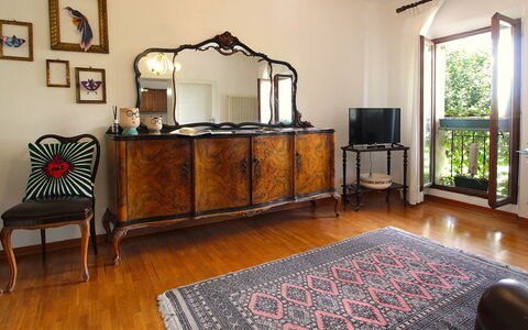 Casa Ines, Feltre: Meubilair, Interieur Ontwerp, Flooring, Hout, Verdieping, Verlichting, Kamer, Fotolijst, Huis, Woonkamer