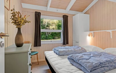 Edvard - 300M from the Sea
