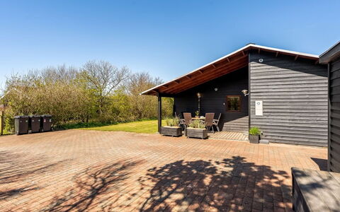 Jaane - 250M to the Fjord: Verblijf, Backyard, Werf, Garden Gebouwen, Schuur, Siding, Buitenmeubels, Blokhut, Outdoor Structuur, Keet