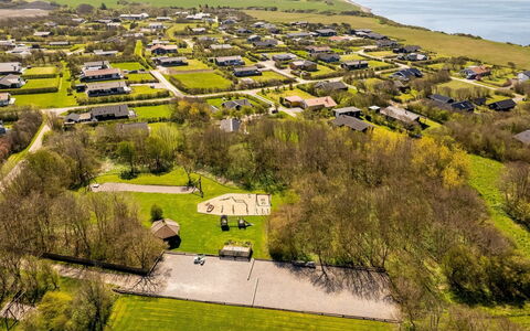 Jaane - 250M to the Fjord: Verblijf, Backyard, Werf, Garden Gebouwen, Schuur, Siding, Buitenmeubels, Blokhut, Outdoor Structuur, Keet