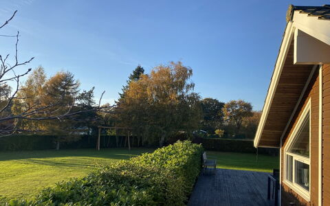 Nicolaus - 1.3Km from the Sea: Verblijf, Backyard, Werf, Garden Gebouwen, Schuur, Siding, Buitenmeubels, Blokhut, Outdoor Structuur, Keet