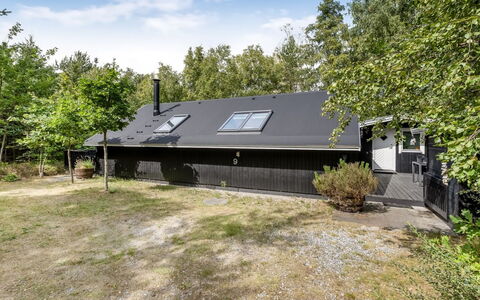 Else - 470M from the Sea: Verblijf, Backyard, Werf, Garden Gebouwen, Schuur, Siding, Buitenmeubels, Blokhut, Outdoor Structuur, Keet