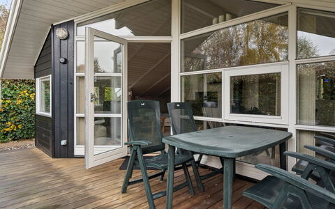 Gyda - 840M from the Sea: Vegetation, Struik, De Lente, Verblijf, Tuin, Schaduw, Backyard, Werf, Stoel