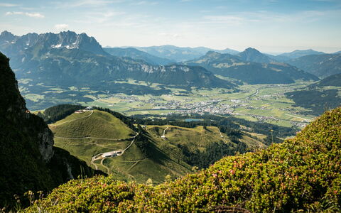 Sankt Johann in Tirol 25: Berg, Bergachtig Landvormen, Groen, Heuvel, Natuurlijk Landschap, Hoogland, Bergketen, Grasland, Terrein, Landschap