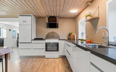 Emelia - 4.2Km from the Sea