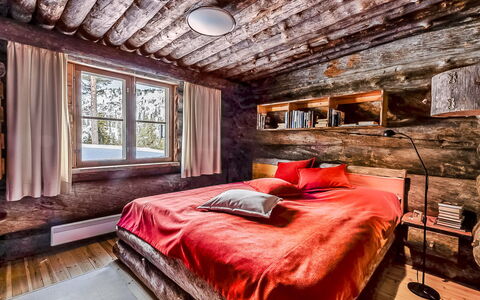 Rukan Kelohuvila: Hout, Interieur Ontwerp, Slaapkamer, Plafond, Meubilair, Bed, Flooring, Verlichting, Verdieping, Huis
