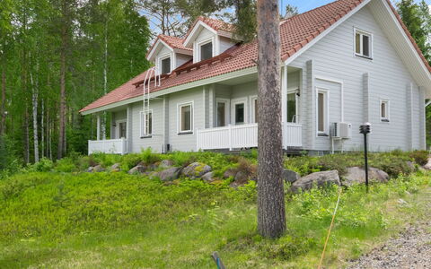 Vuokatti Villas Susi: Boot, Blauw, Watercraft, Boten En Varen - Materialen En Benodigdheden, Haven, Waterweg, Haven, Jachthaven, Naval Architecture, Kanaal