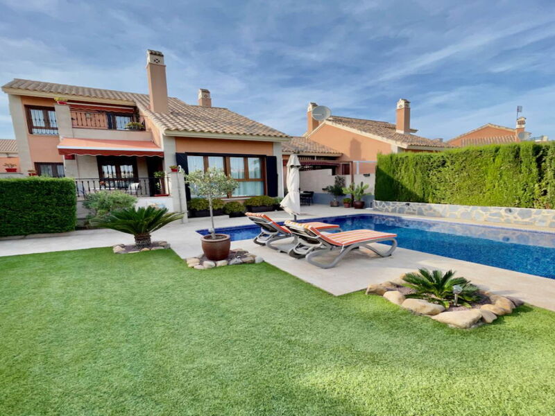 La Finca Frontline