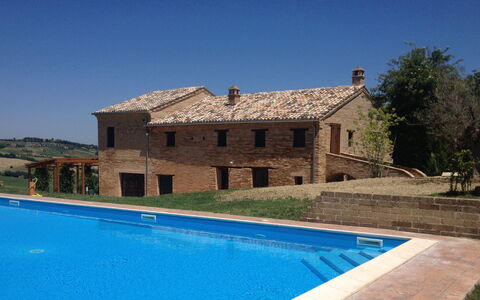 Villa la Dolcevita: Menselijke Nederzetting, Landgoed, Zwembad, Villa, Hacienda