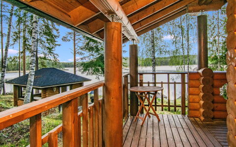 Villa Saimaa: Hout, Veranda, Verblijf, Blokhut, Hardwood, Beits, Dek, Plank, Eco Hotel, Balkon