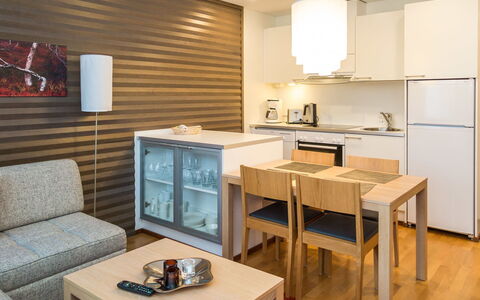 Nordic Chalet 8202: Hout, Verblijf, Huis, Huis, Deur, Hardwood, Garden Gebouwen, Beits, Blokhut, Plank