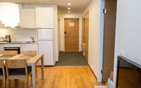 Nordic Chalet 8202: Hout, Verblijf, Huis, Huis, Deur, Hardwood, Garden Gebouwen, Beits, Blokhut, Plank