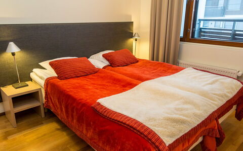 Nordic Chalet 8202: Hout, Verblijf, Huis, Huis, Deur, Hardwood, Garden Gebouwen, Beits, Blokhut, Plank