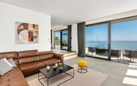 Marmonte: Hout, Verdieping, Meubilair, Flooring, Interieur Ontwerp, Appartement, Zee, Woonkamer, Stoel, Oceaan