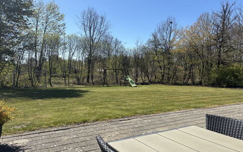 Gildo - 30Km from the Sea: Boom, Land Lot, Tuin, Gazon, Schaduw, Zonlicht, Landscaping, Park, Werf, Backyard