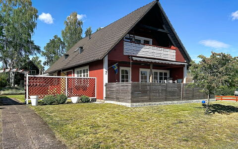 Orrefors: Gebouw, Venster, Huis, Dak, Huis, Verblijf, Woongebied, Land Lot, Landelijk Gebied, Siding