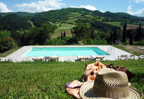 Torre Fantini: Vrije Tijd, Heuvel, Recreatie, Zwembad, Vakantie, Buitenmeubels, Heuvel Station, Tuin, Gazon, Boerderij