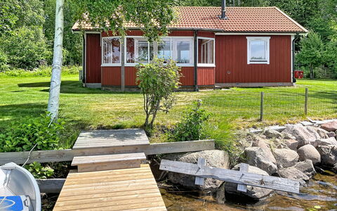 Hults-Kulla: Boom, Huis, Verblijf, Huis, Bank, Landelijk Gebied, Land Lot, Meer, Kust