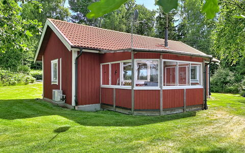 Hults-Kulla: Boom, Gras, Dak, Hout, Huis, Verblijf, Huis, Struik, Architectuur