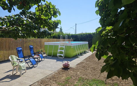 Villa Lory: Blauw, Zwembad, Samengesteld Materiaal, Vrije Tijd, Schaduw, Tuin, Buitenmeubels, Backyard, Plastic, Landscaping