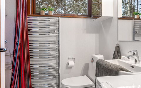 Lökea - from the Sea: Interieur Ontwerp, Loodgieterswerkinrichting, Flooring, Badkamer, Wastafel, Verdieping, Loodgieter, Kraan, Kamer, Wastafel In De Badkamer