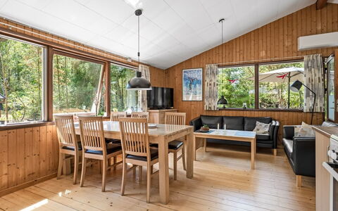 Lökea - from the Sea: Hout, Huis, Huis, Verblijf, Deur, Hardwood, Plafond, Beits, Veranda, Blokhut