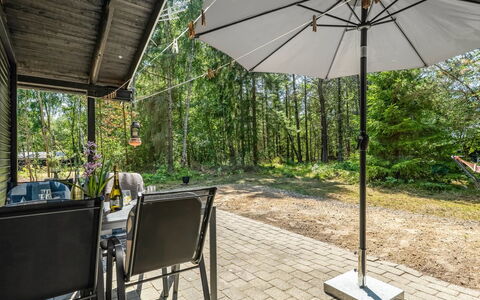 Lökea - from the Sea: Schaduw, Buitenmeubels, Meubilair, Stoel, Paraplu, Tuin, Buitentafel, Patio, Werf, Outdoor Structuur