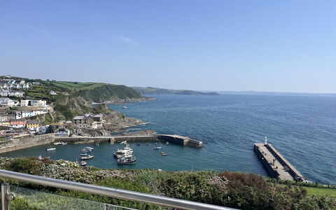 No.4 Ocean Heights: Kust, Waterweg, Kust En Oceanic Landvormen, Zee, Boot, Watercraft, Jachthaven, Oceaan, Kanaal, Haven