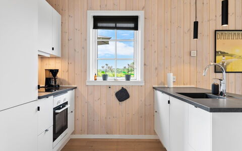 Rixa - 350M from the Sea: Hout, Keuken, Huis, Hardwood, Countertop, Plank, Beits, Toestel Van De Keuken, Houten Vloer, Cabinetry