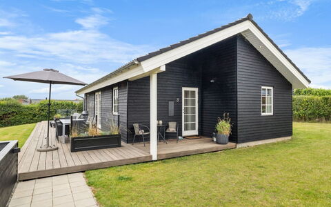 Rixa - 350M from the Sea: Hout, Meubilair, Appartement, Kamer, Plafond, Beits, Stoel, Hardwood, Vernis, Timmerhout
