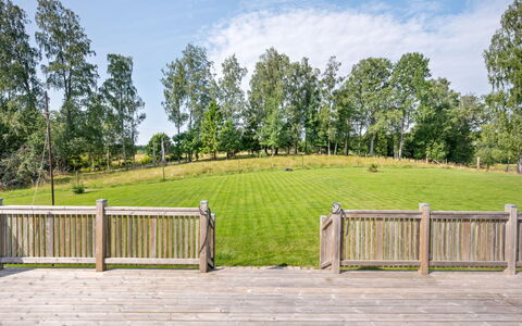 Teåker: Hout, Hek, Land Lot, Groundcover, De Lente, Hardwood, Tuin, Weide, Home Schermen, Landscaping