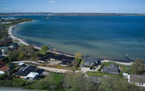 Hilde - 75M from the Sea: Blauw, Verblijf, Huis, Huis, Boerderij, Landgoed, Siding