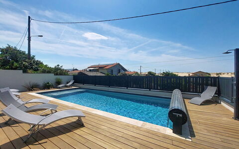 Villa Dune: Zwembad, Samengesteld Materiaal, Toevlucht, Schaduw, Eco Hotel, Buitenmeubels, Dek, Hotel, Ligstoel