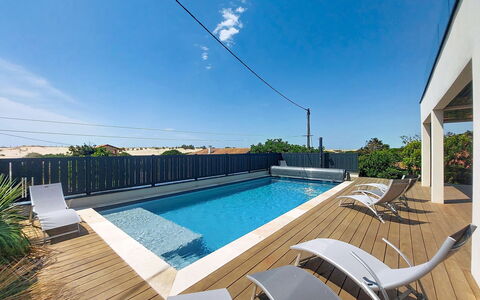 Villa Dune: Zwembad, Toevlucht, Samengesteld Materiaal, Eco Hotel, Schaduw, Landgoed, Hotel, Villa, Dek